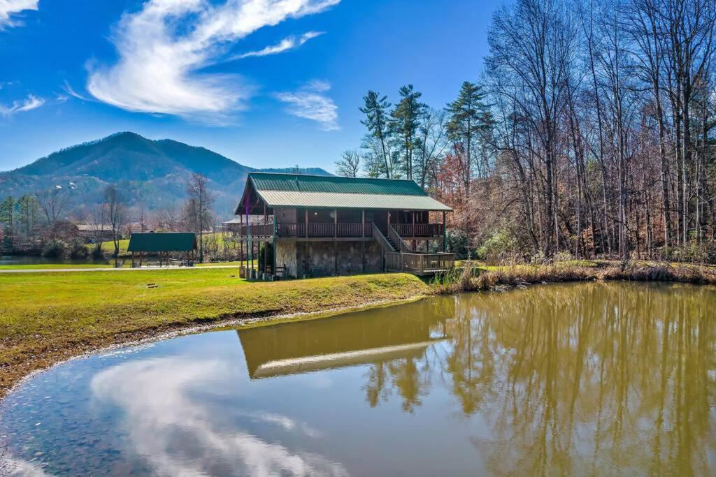 セバービル Spectacular Mtns Views With Private Hot Tub With Pool Table And Private Pondヴィラ エクステリア 写真
