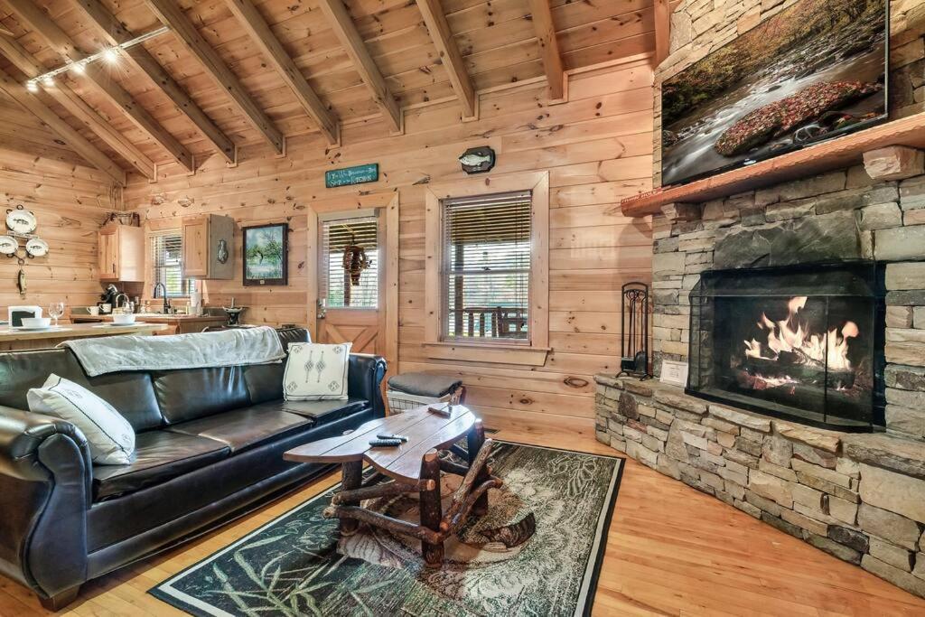 セバービル Spectacular Mtns Views With Private Hot Tub With Pool Table And Private Pondヴィラ エクステリア 写真