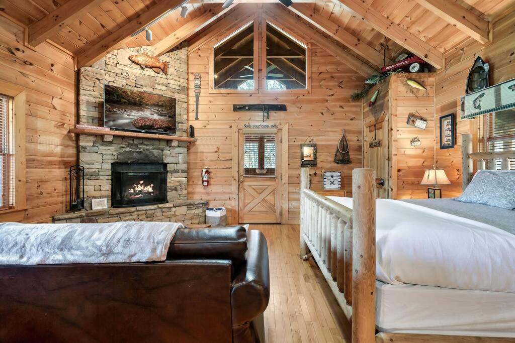 セバービル Spectacular Mtns Views With Private Hot Tub With Pool Table And Private Pondヴィラ エクステリア 写真