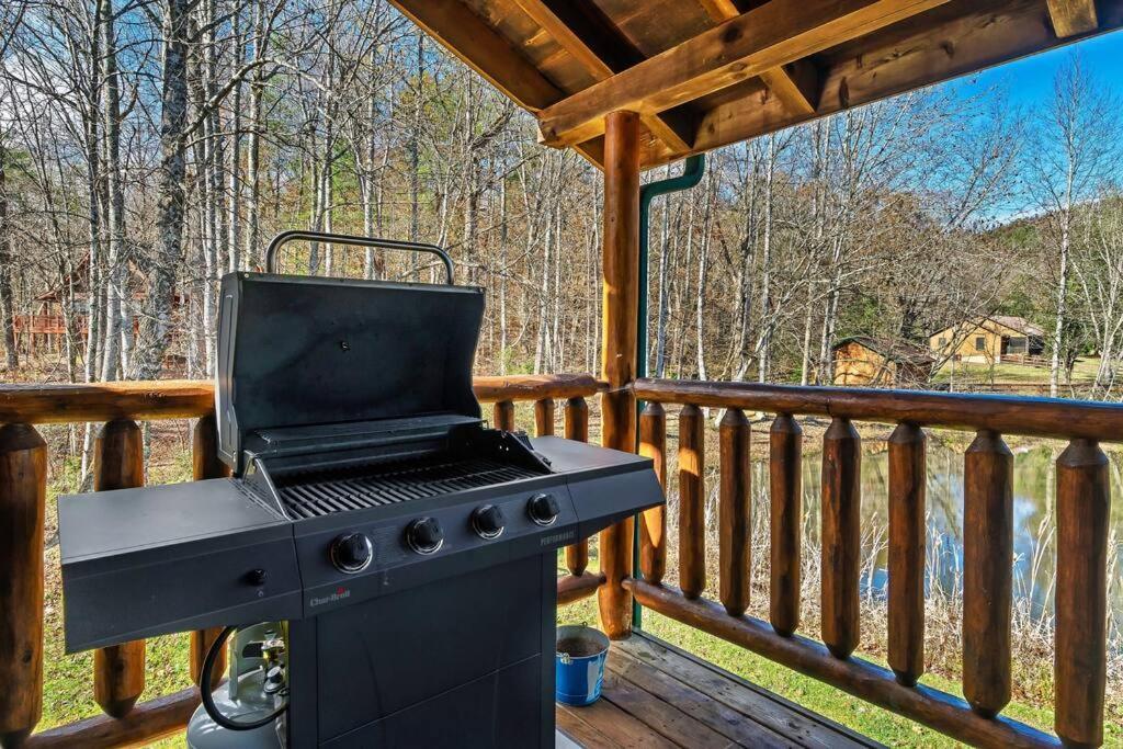 セバービル Spectacular Mtns Views With Private Hot Tub With Pool Table And Private Pondヴィラ エクステリア 写真